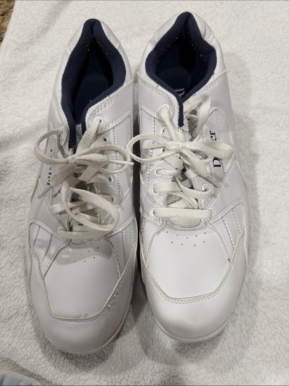 Men's White Dexter Bowling Shoes with Navy Lining size 12